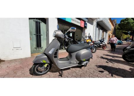 VESPA GTS 300 SUPER TECH gris ottim mat